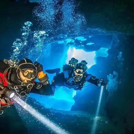Le Rescator à Tamaris Vue Exceptionnelle Climatisé Résidence Avec Piscine Et Parking *